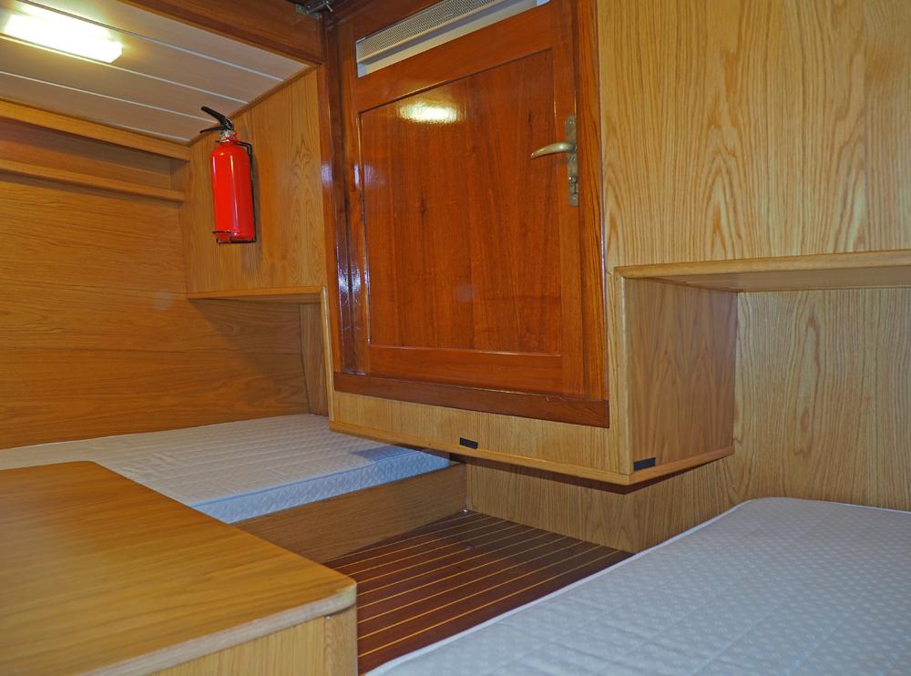 Aft cabin, Accommodation